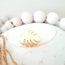 Load image into Gallery viewer, Monstera Leaf Lapel Pin