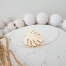 Load image into Gallery viewer, Monstera Leaf Lapel Pin